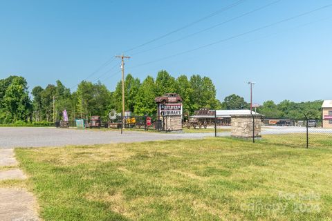 5067 E Dixon Boulevard Kings Mountain NC 28086