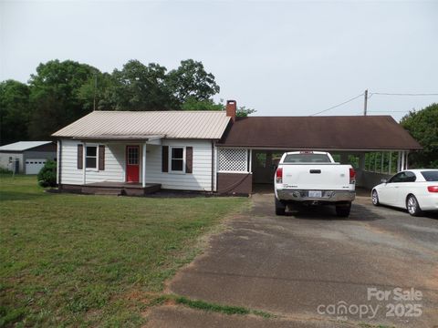 5004 King Wilkinson Road Denver NC 28037