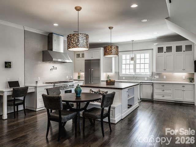 814 Bertonley Avenue