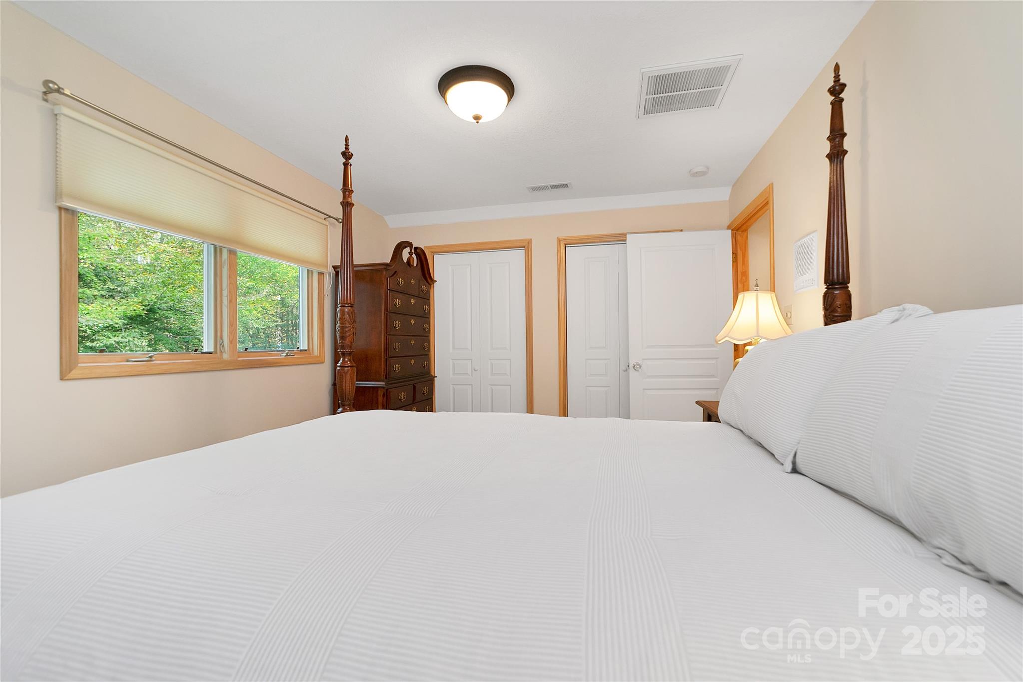 Oak Woods - Residential