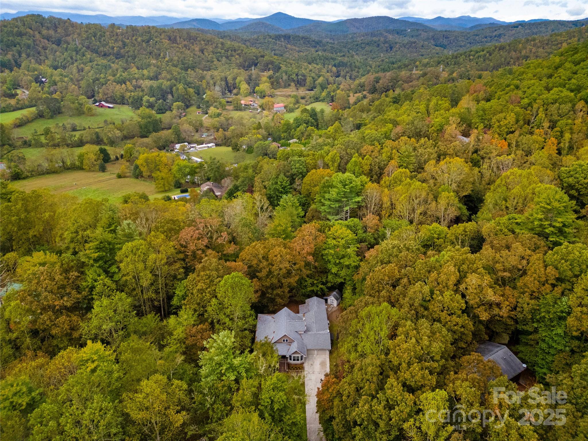 75 Twin Oaks Lane