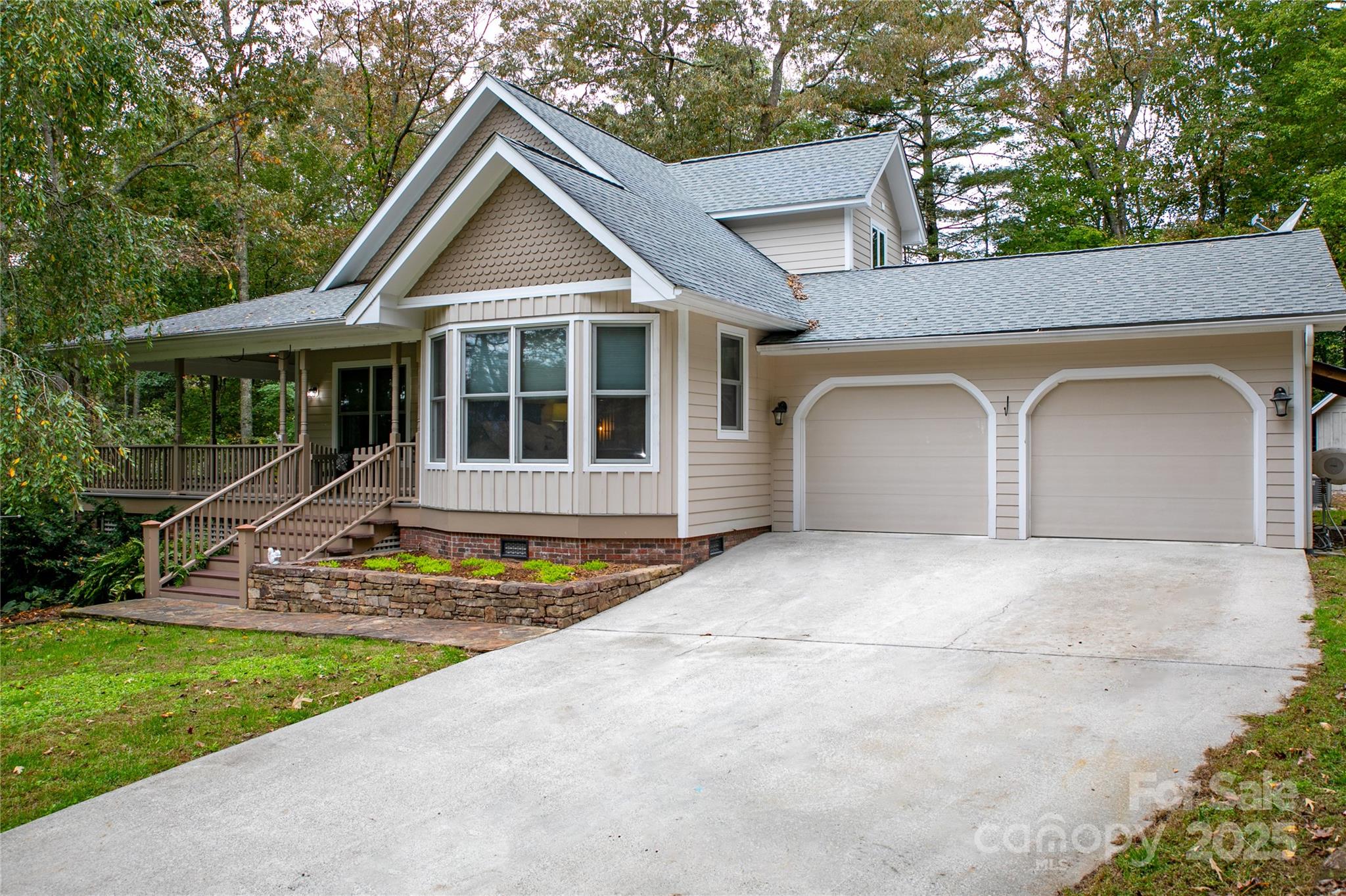 Oak Woods - Residential