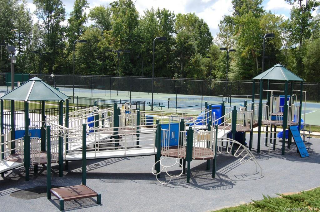 Moss Creek Village - Residential