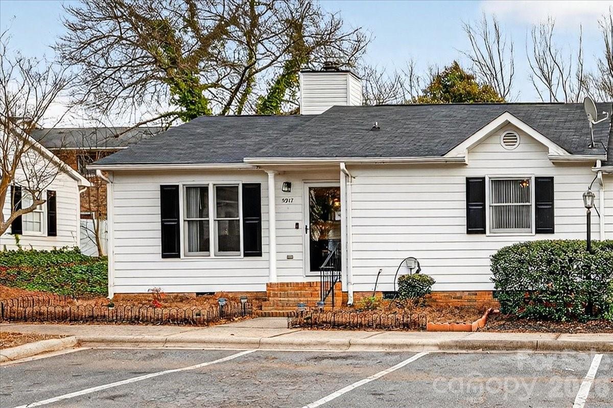 5917 Crape Myrtle Lane