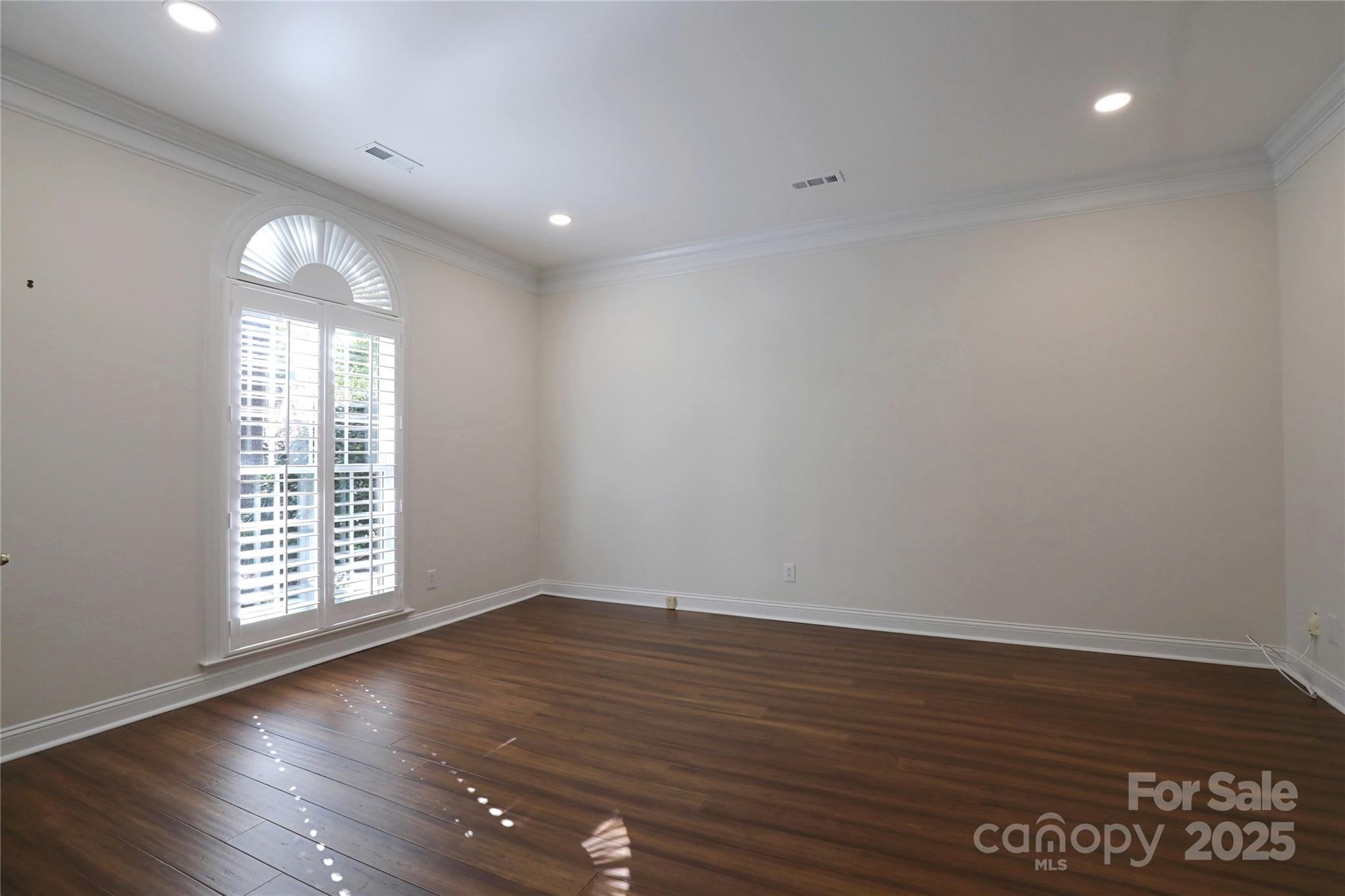 1003 Baldwin Lane