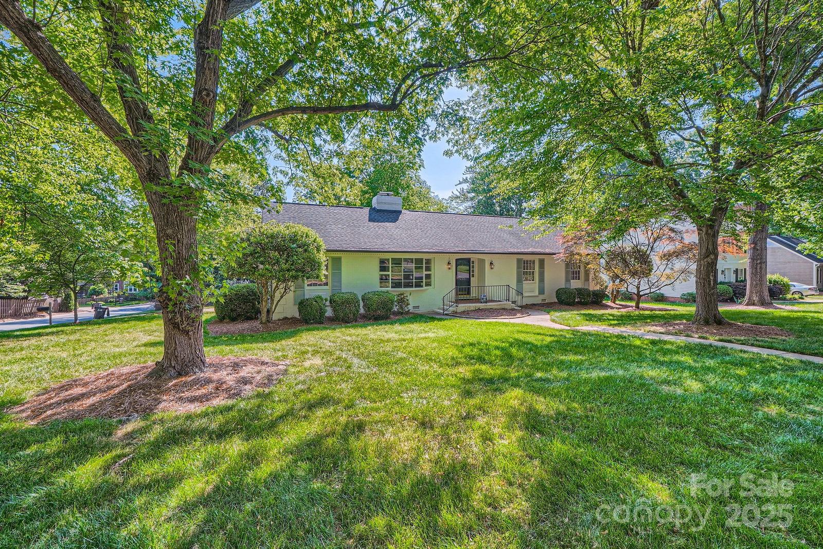 7613 Whistlestop Road