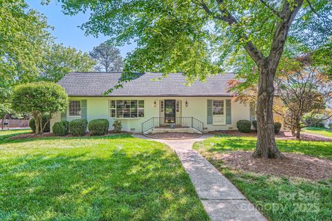7613 Whistlestop Road Charlotte NC 28210