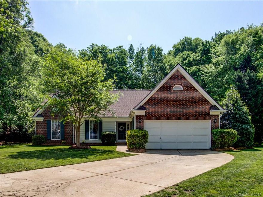 Move-in ready cul-de-sac home in sought after Steele Creek!  Enjoy the peaceful setting of the large wooded fenced yard while sitting on the vaulted screen porch.  Well cared for home with a wood burning fireplace, vaulted ceilings, bright open floor plan, black appliances, ceiling fans, fresh paint, and 2-car garage.  Nice community with walking trails to the Steele Creek shopping center.  Hard to find home for under 200k!  Roof 2013,