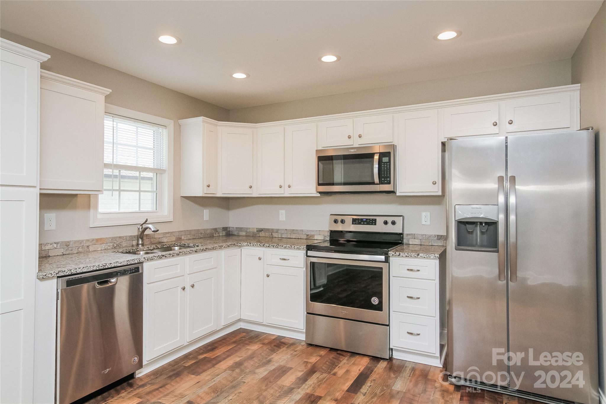 Unknown - Residential Lease