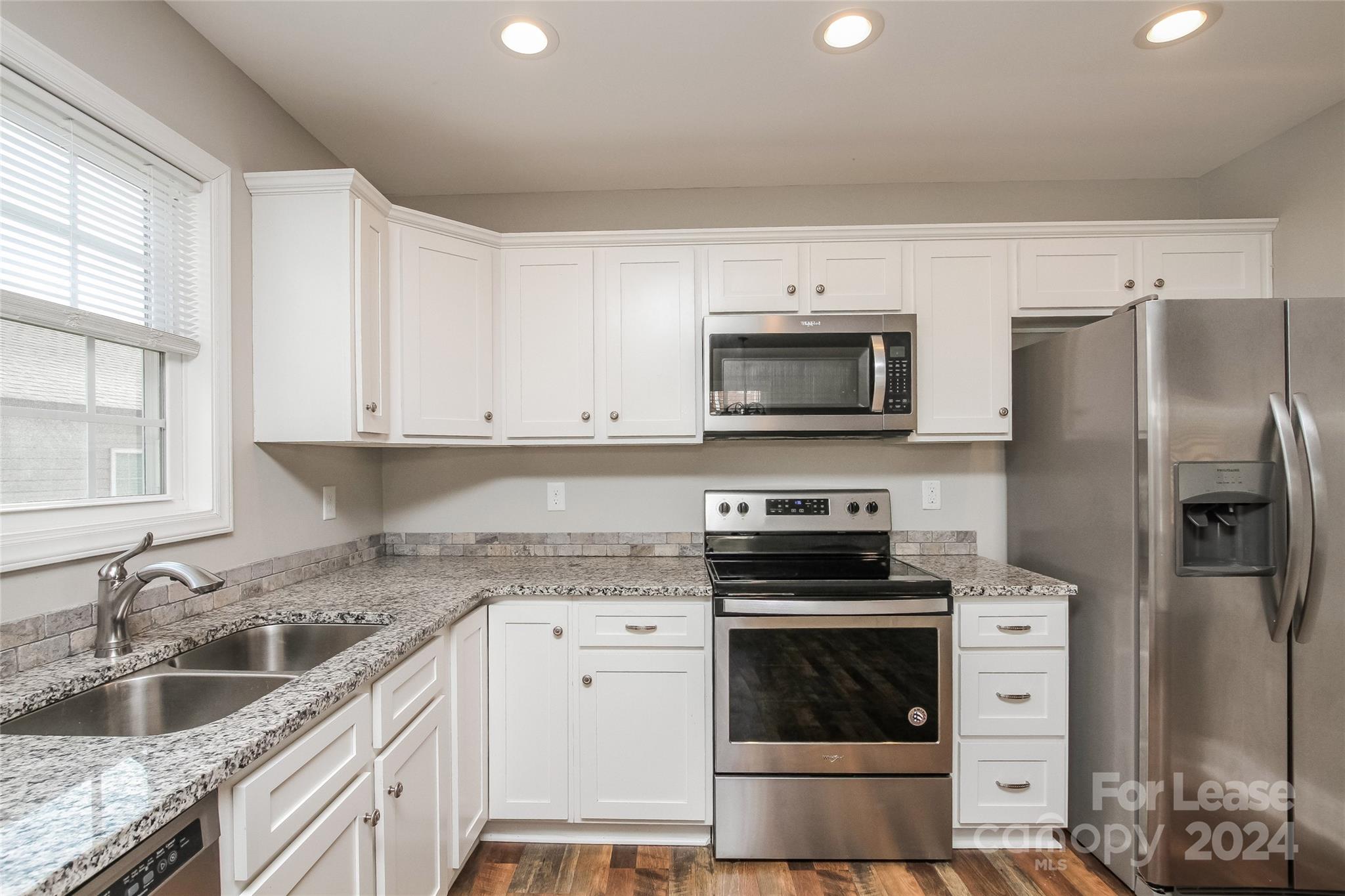 Unknown - Residential Lease