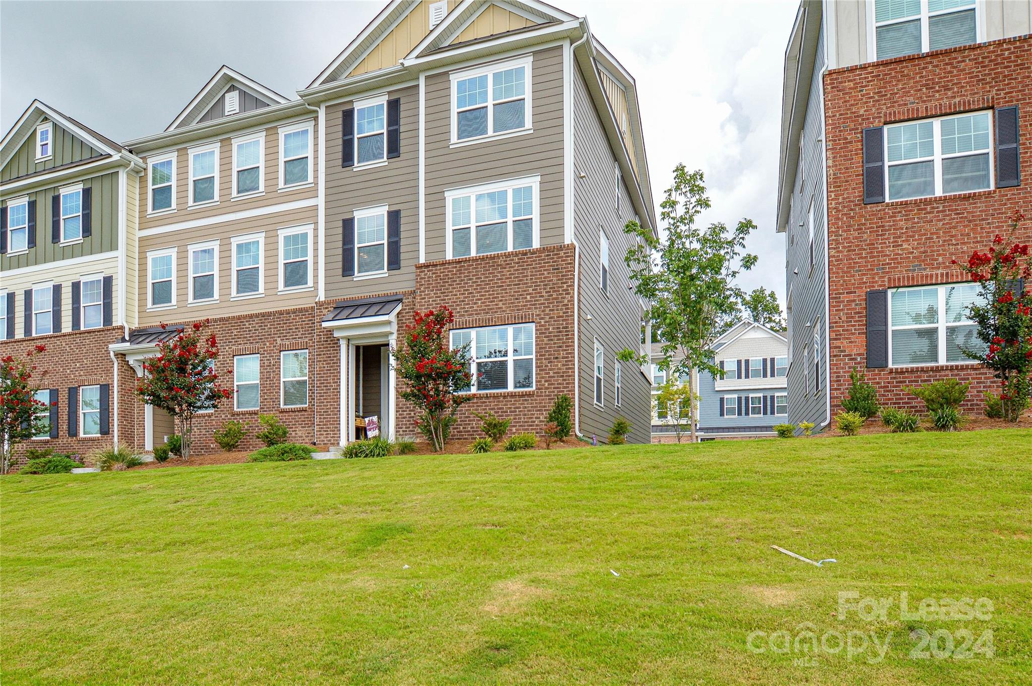 The Grove at Chestnut Park - Residential Lease