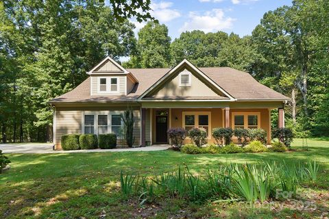 Photo of 7305 Indian Trail Fairview Road, Indian Trail, NC 28079 (MLS # 4299862)