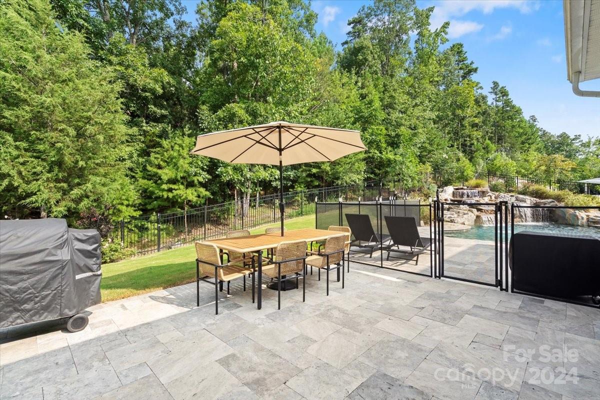 The Palisades - Residential