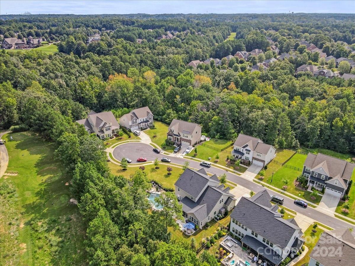 The Palisades - Residential