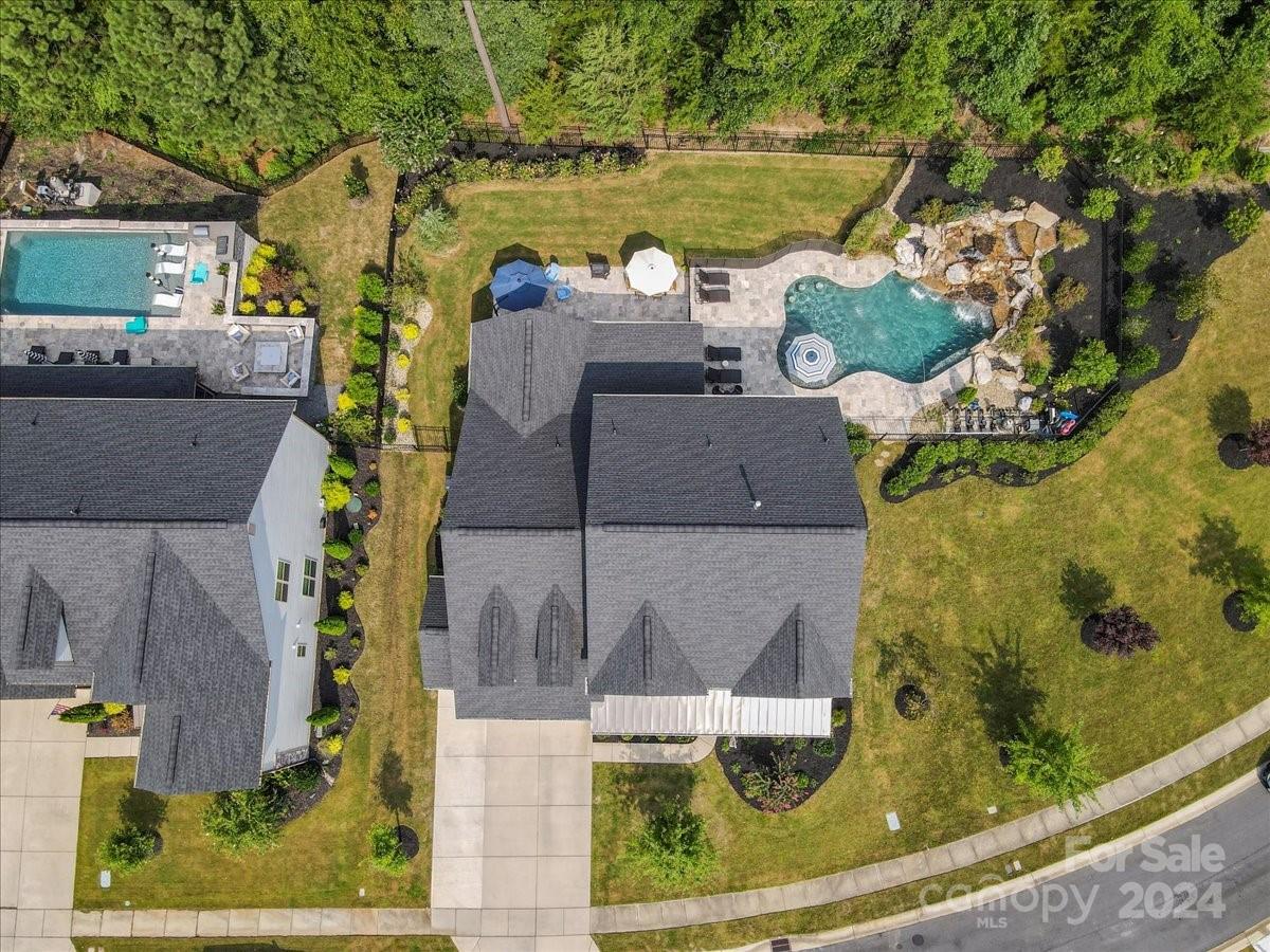 The Palisades - Residential