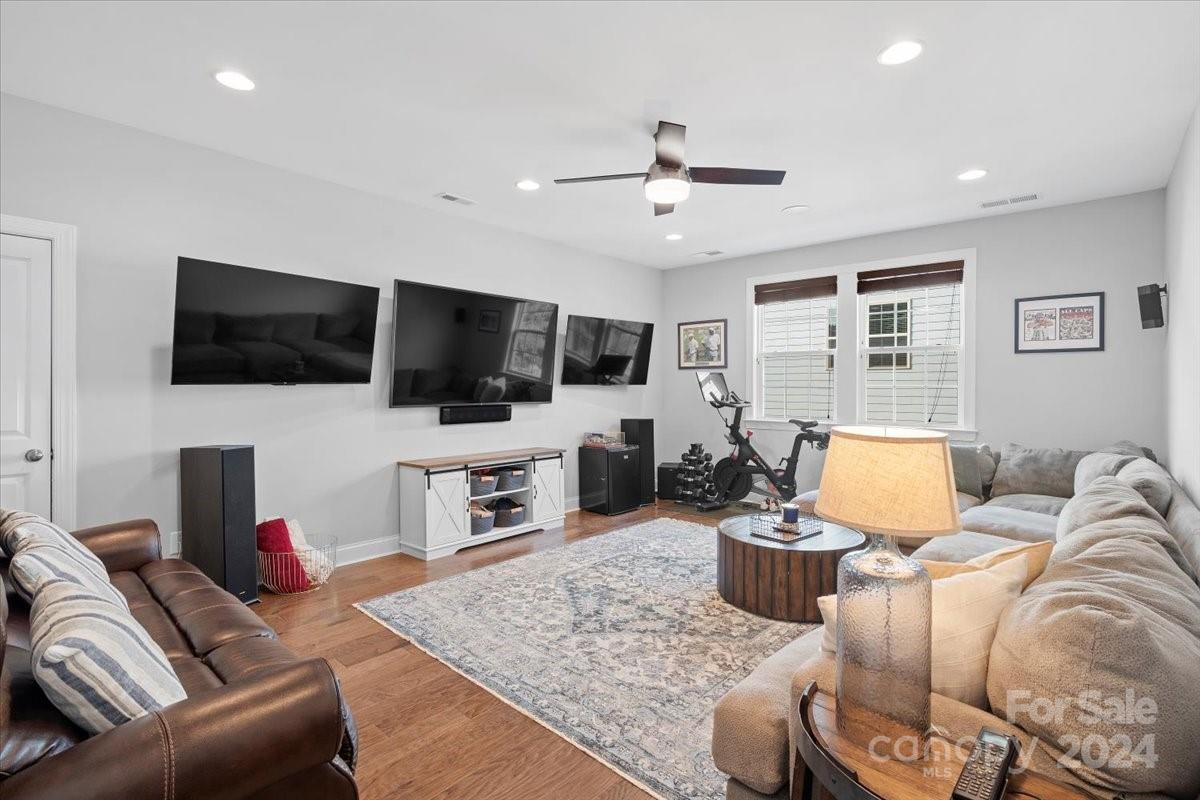 The Palisades - Residential