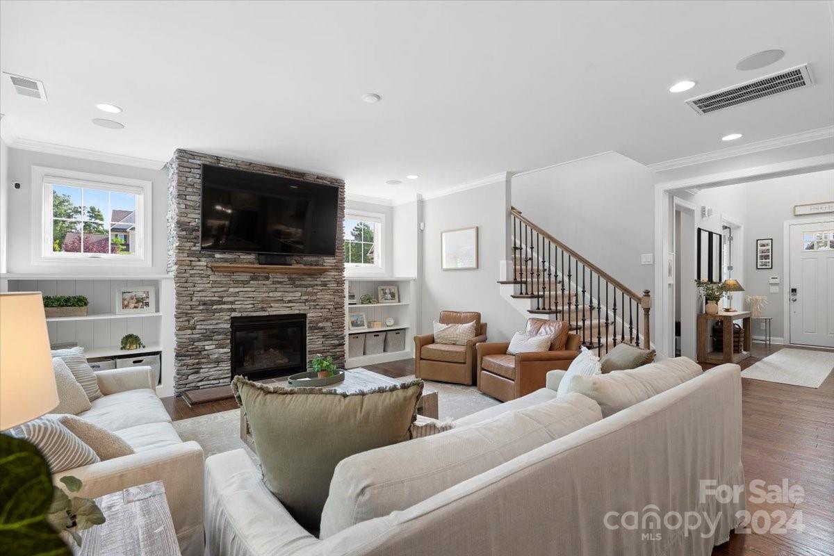 The Palisades - Residential