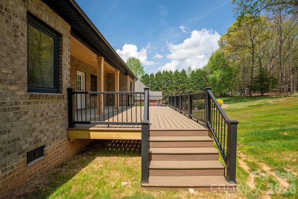 CLONINGER RIDGE - Residential