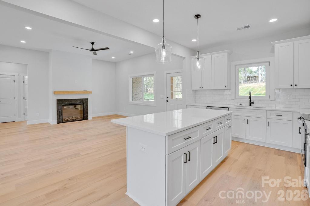 CLONINGER RIDGE - Residential