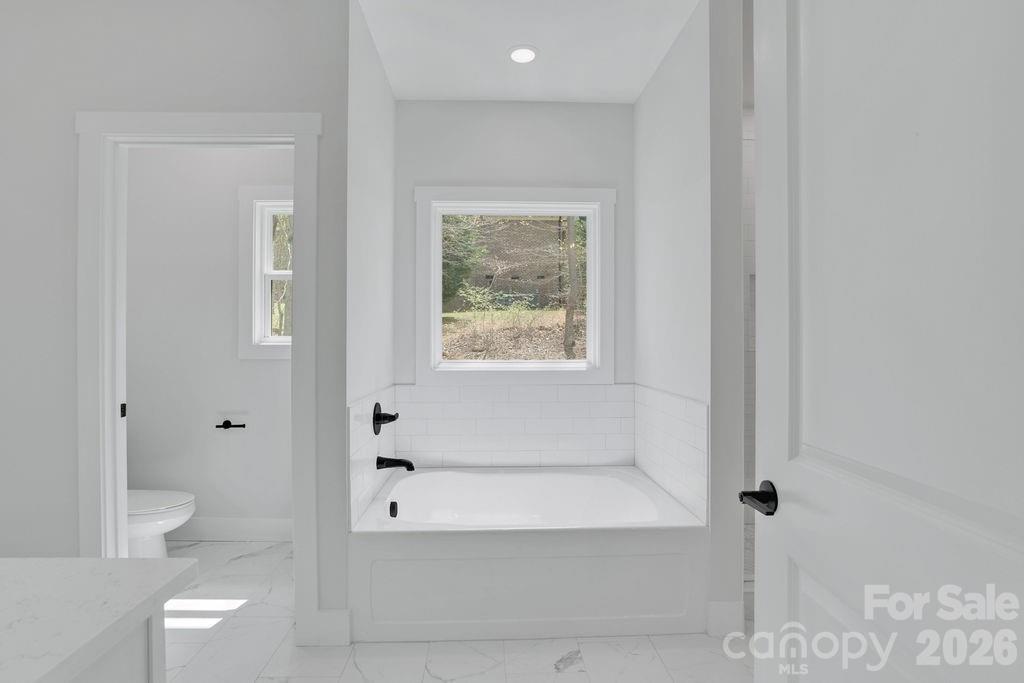 CLONINGER RIDGE - Residential