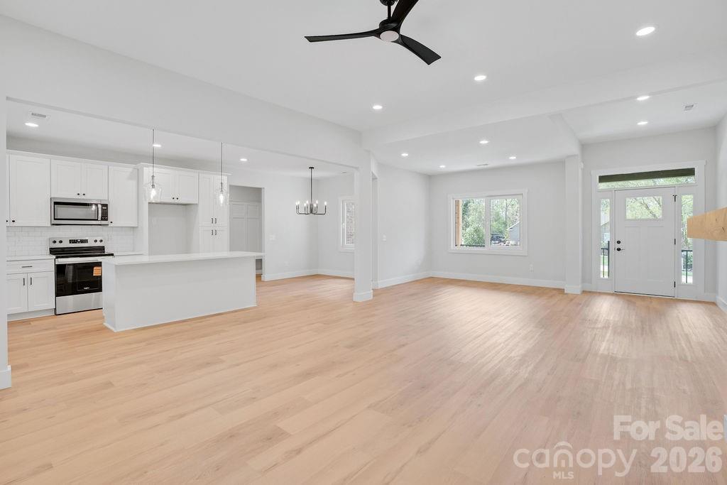 CLONINGER RIDGE - Residential