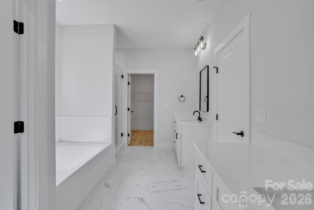 CLONINGER RIDGE - Residential