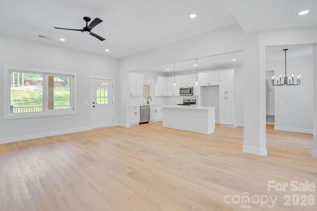 CLONINGER RIDGE - Residential