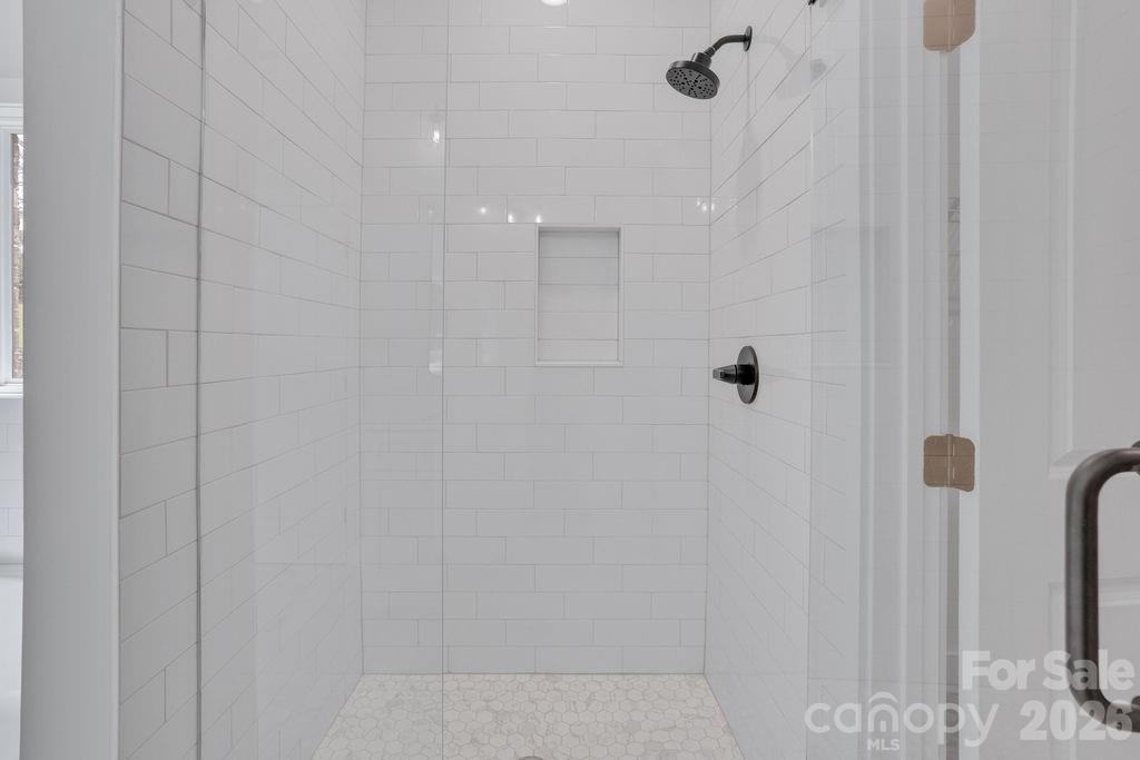 CLONINGER RIDGE - Residential