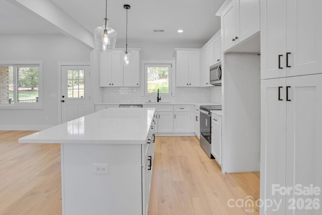 CLONINGER RIDGE - Residential