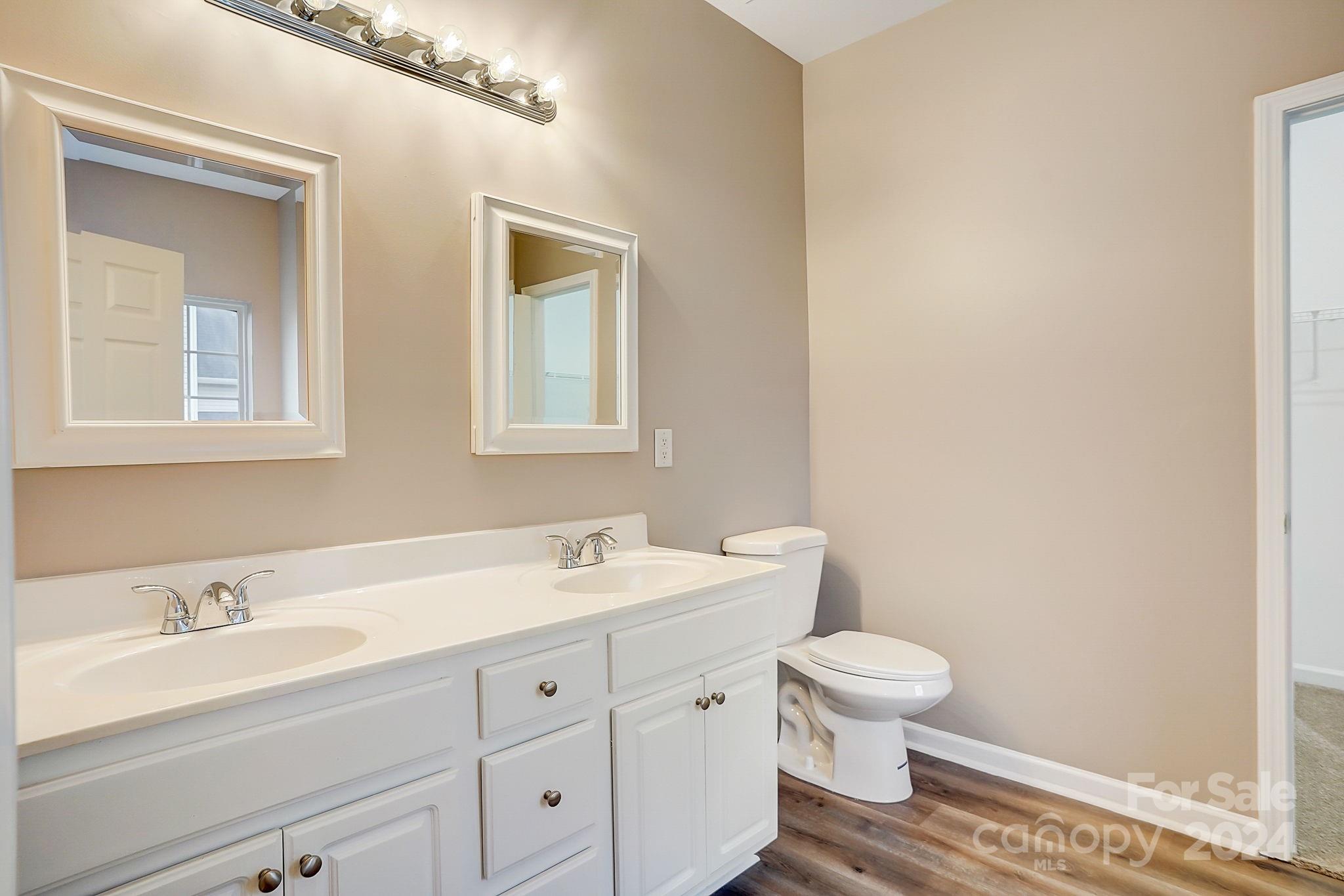 Oakstone - Residential