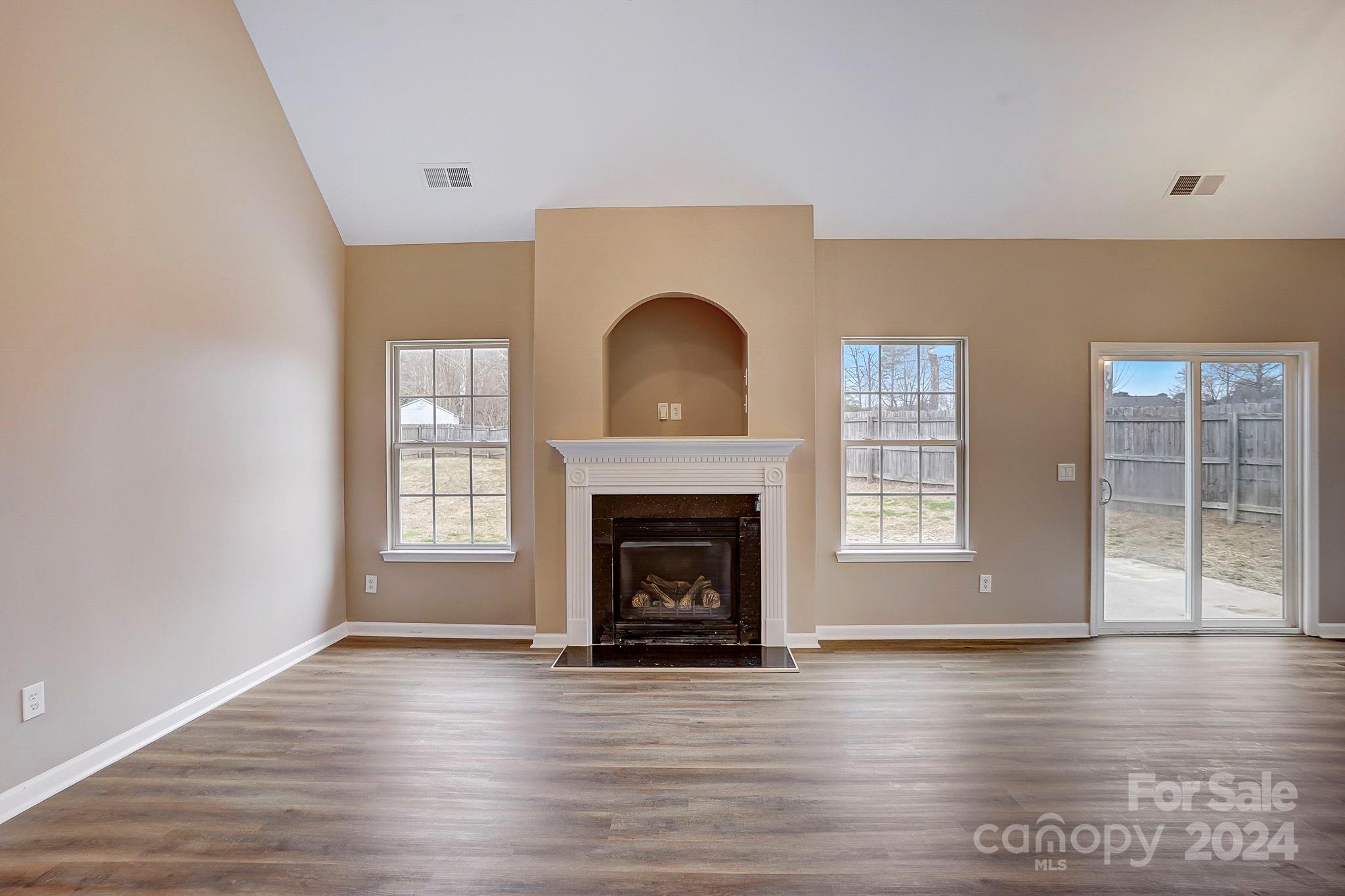 Oakstone - Residential