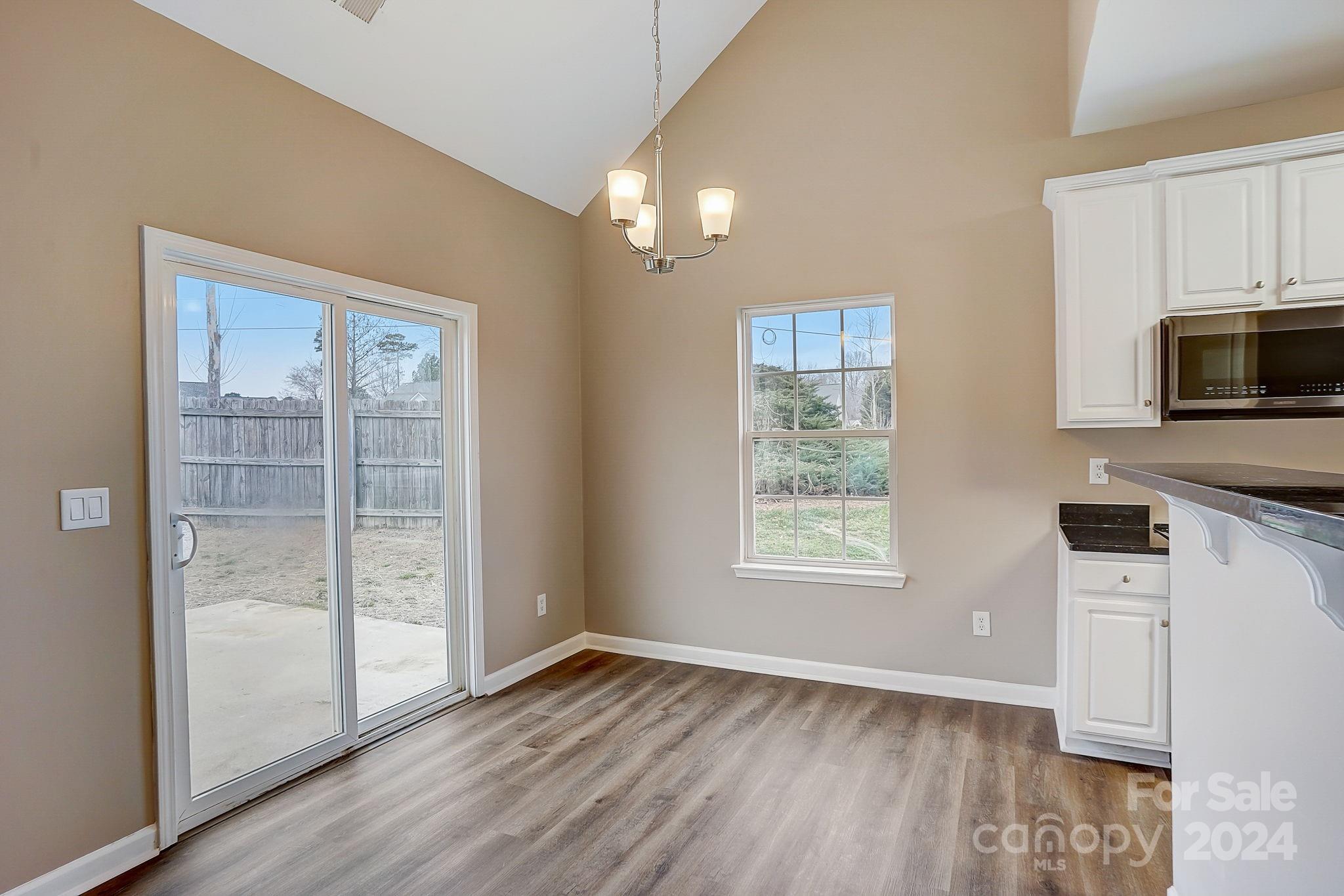 Oakstone - Residential