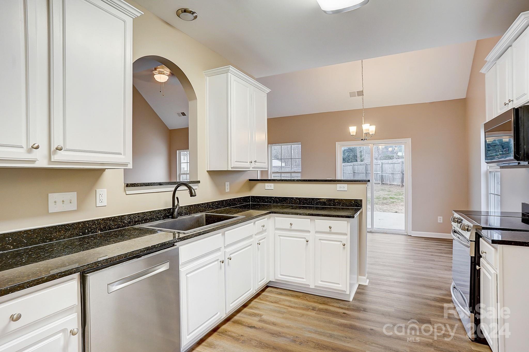 Oakstone - Residential