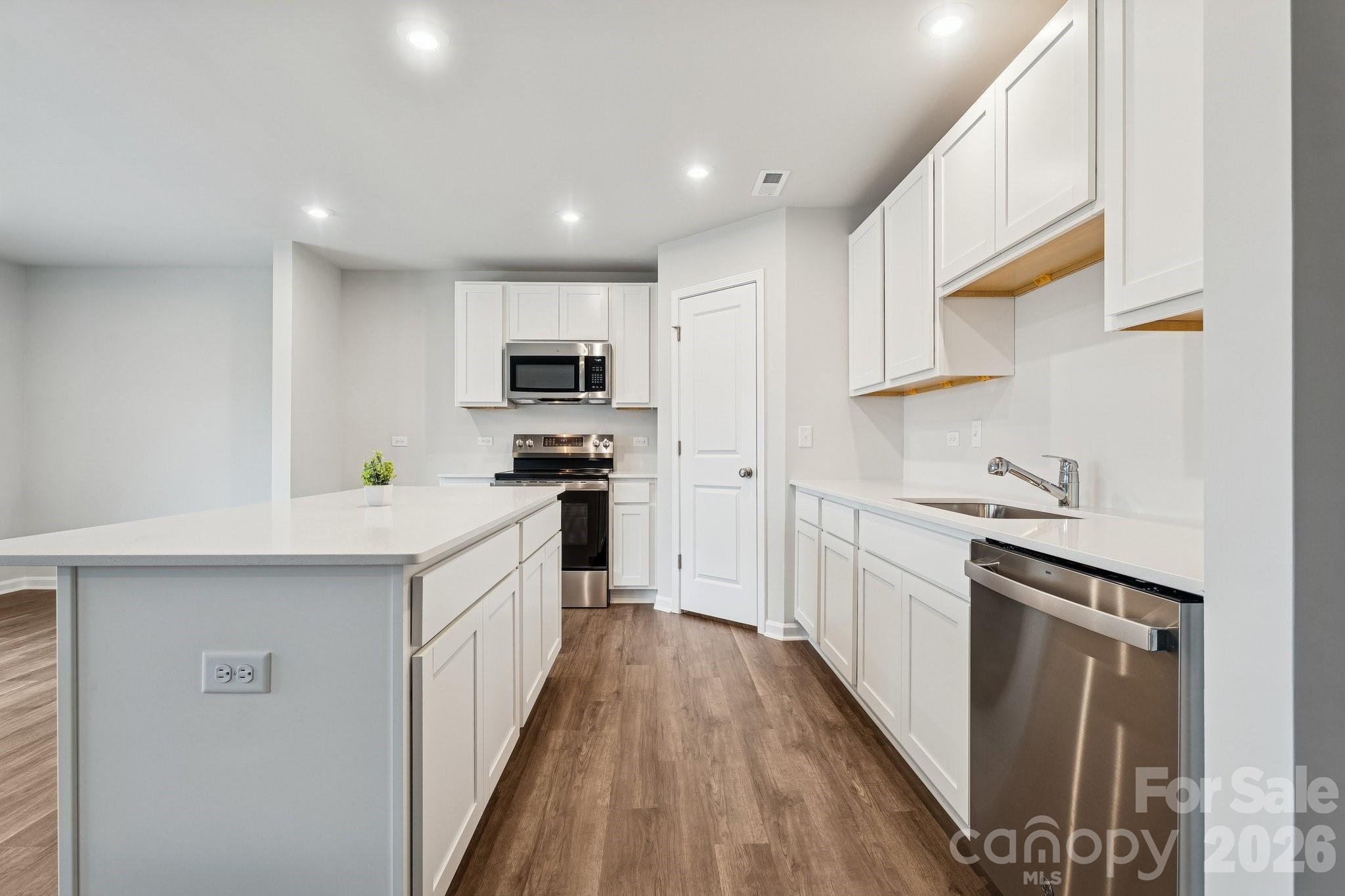 The Retreat at Laurelbrook - Residential