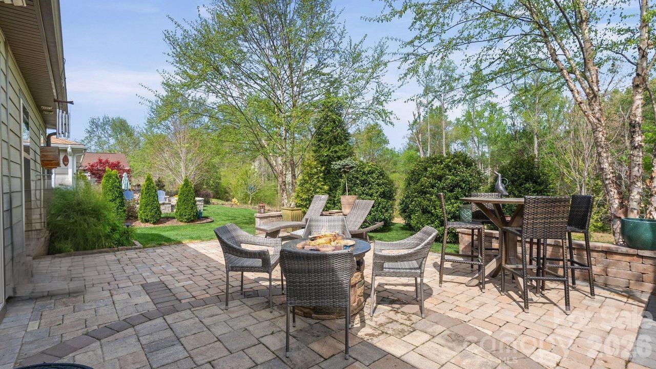 4846 Looking Glass Trail