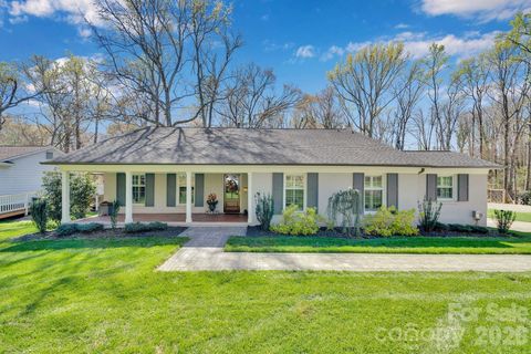 5752 Bellechasse Street Charlotte NC 28210