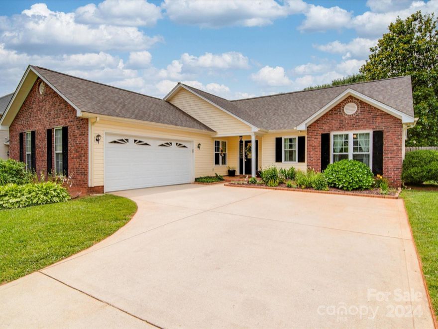 Charming and well-maintained home in a highly sought-after neighborhood! Open concept makes this home feel even larger as you are greeted with vaulted ceiling in the great room when you enter! Walk past the fireplace to the screen porch w epoxy floors and a private backyard, perfect place to relax in your new home. NEW APPLIANCES, fresh paint & updated light fixtures, more upgrades include a new roof in 2014, a water heater in 2019, and new windows in secondary bedrooms, bath & kitchen. Both bathrooms feature new flooring. Enhanced weather stripping on doors and a serviced AC with a new motor ensure comfort and efficiency. This home is ready for you to move in and enjoy!  Fantastic location close to shopping and dining.