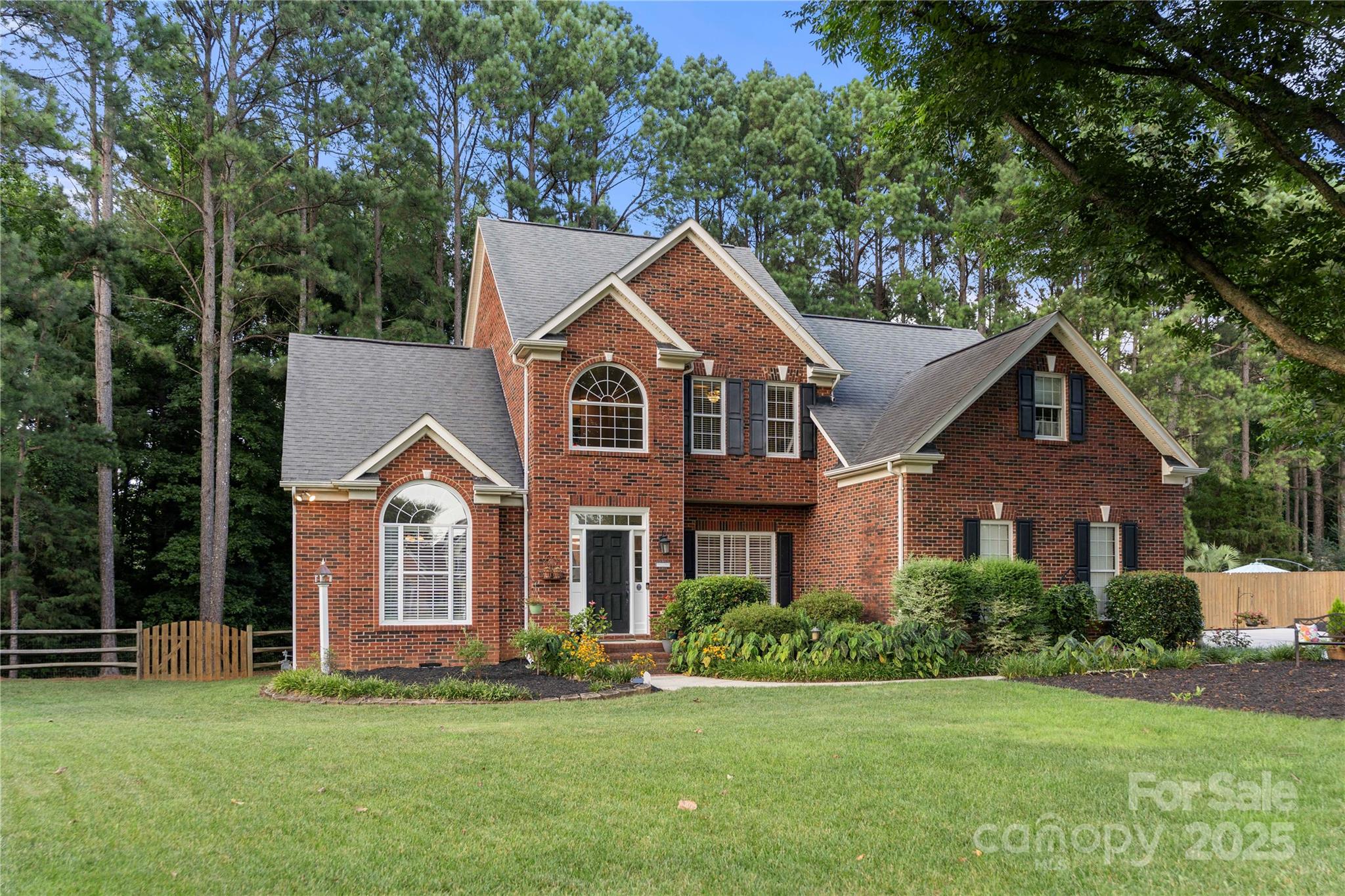 6195 Hunter Lane