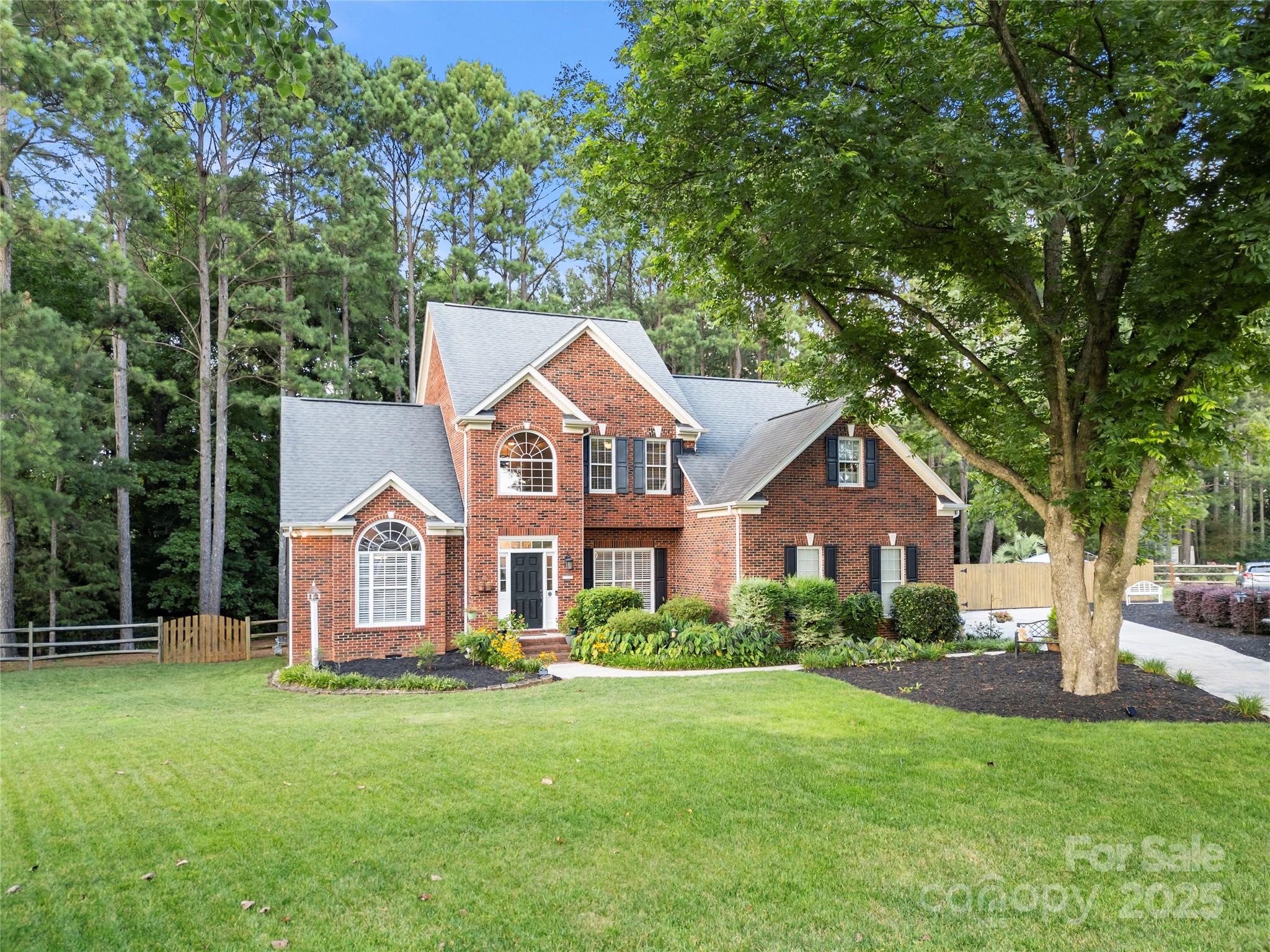 6195 Hunter Lane
