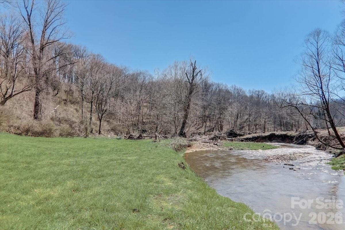 99999 Smokey Park Highway