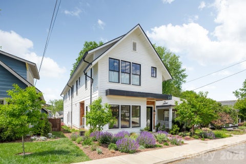 Photo of 313 Solomon Street, Charlotte, NC 28216 (MLS # 4370384)