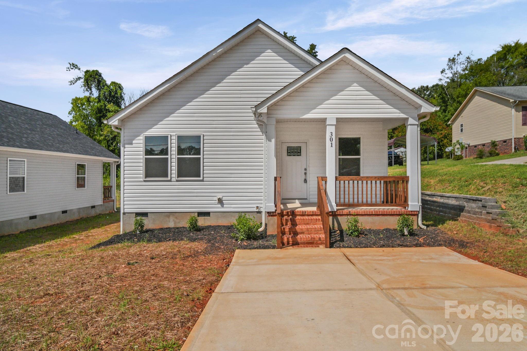 301 N Long Street