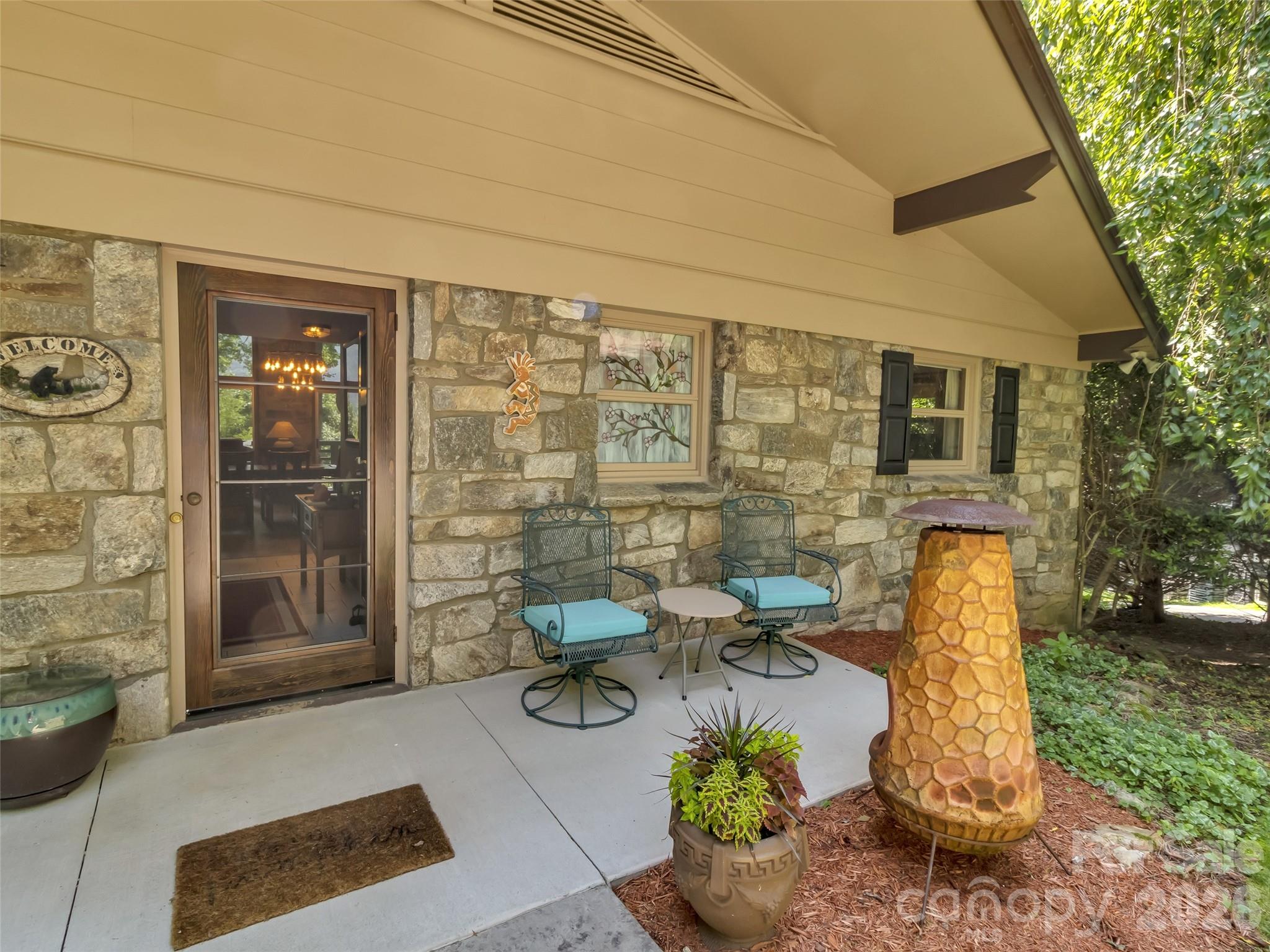 43 Red Oak Drive