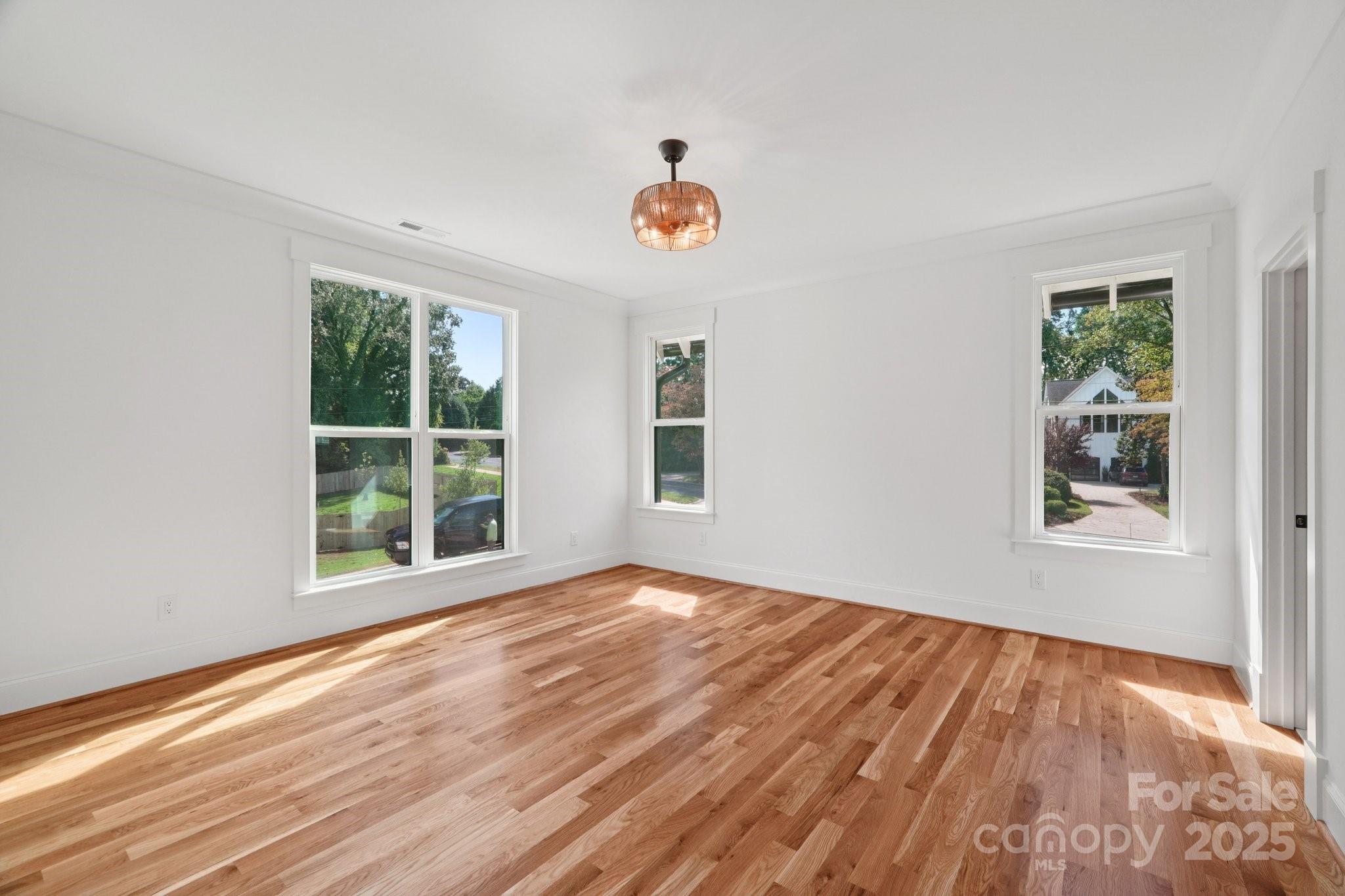 Lansdowne - Residential