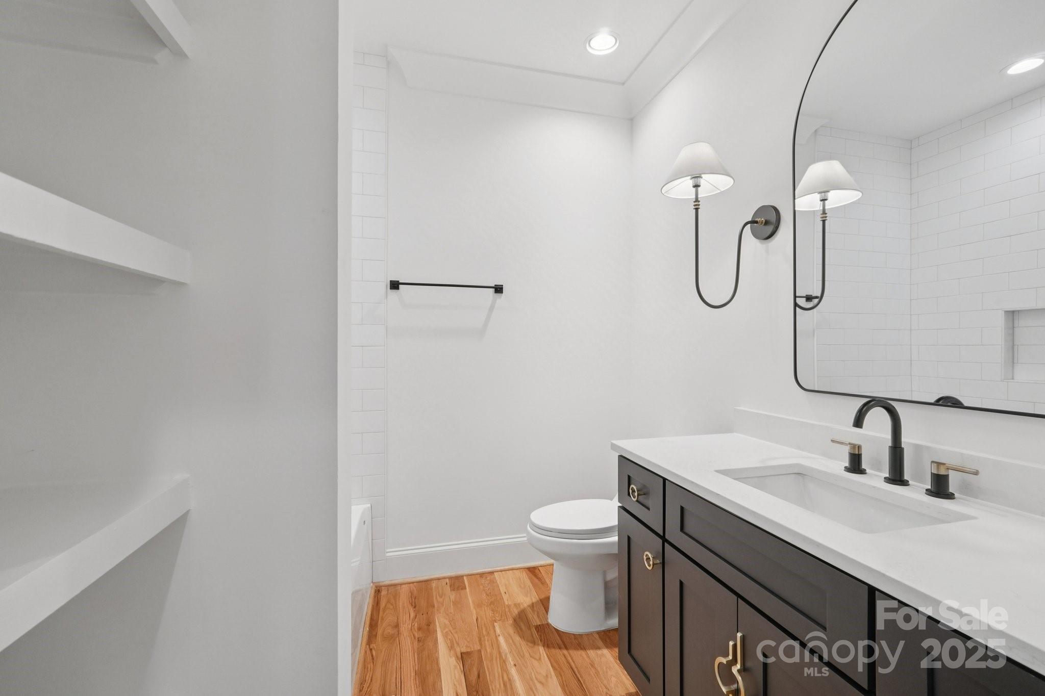 Lansdowne - Residential