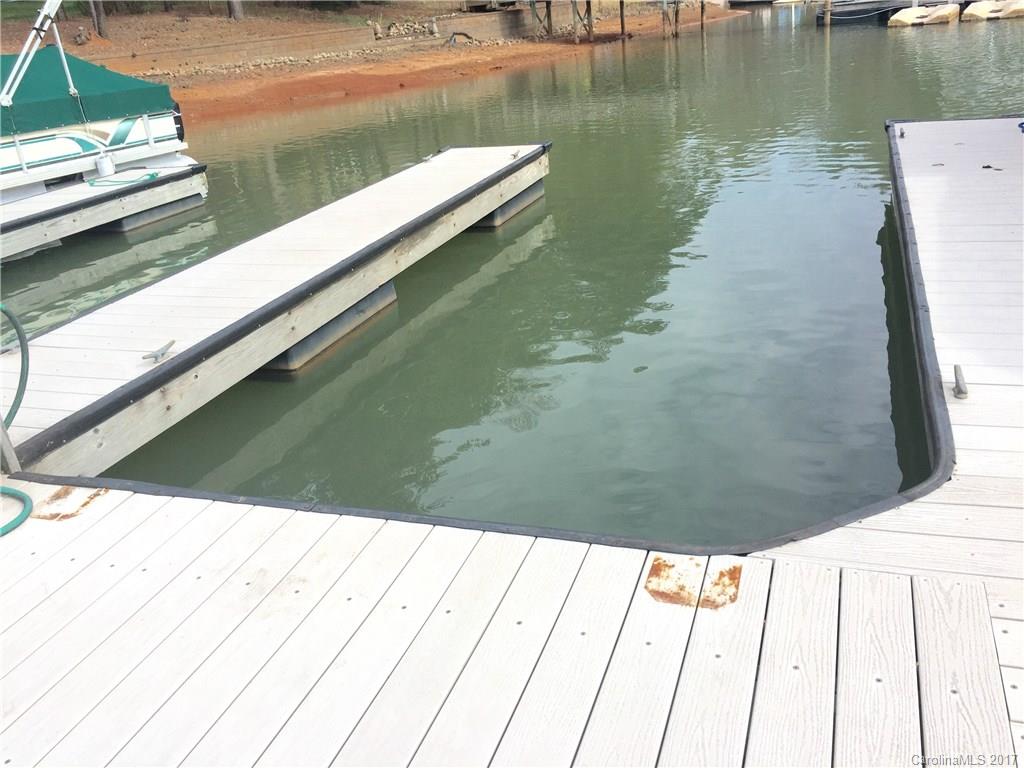 The Harbour At The Pointe - Residential