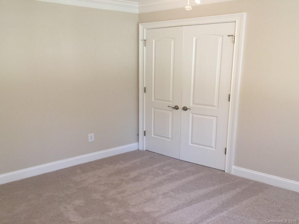 The Harbour At The Pointe - Residential