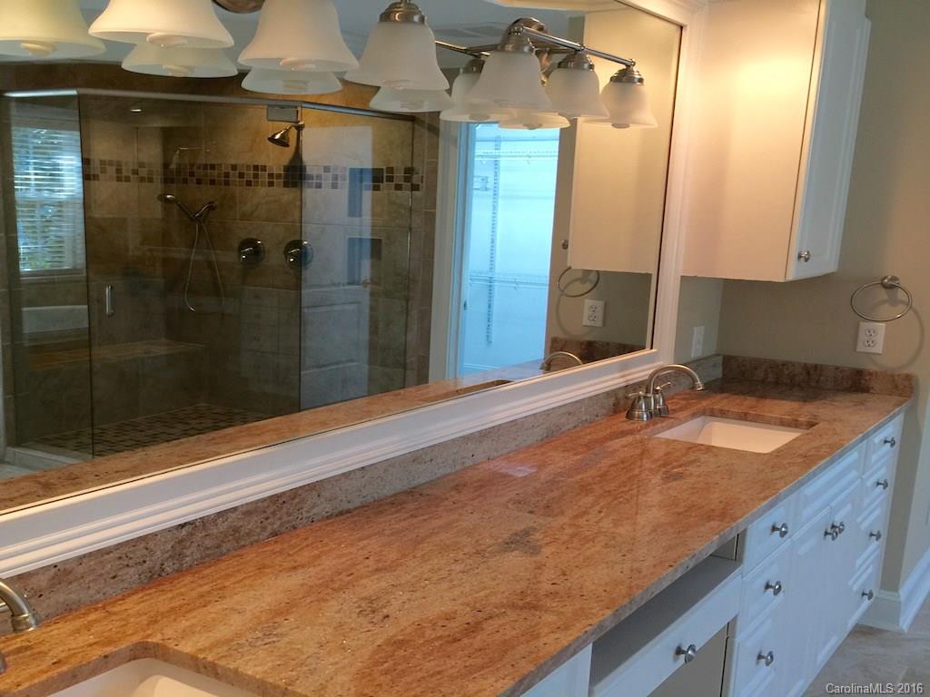 The Harbour At The Pointe - Residential