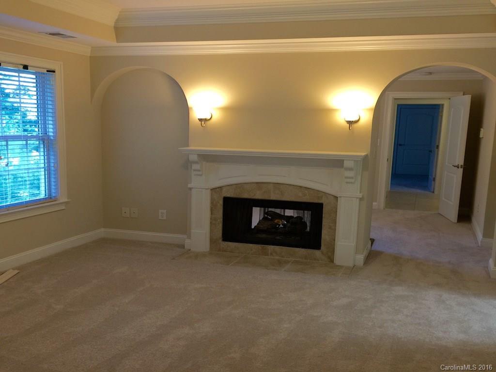 The Harbour At The Pointe - Residential