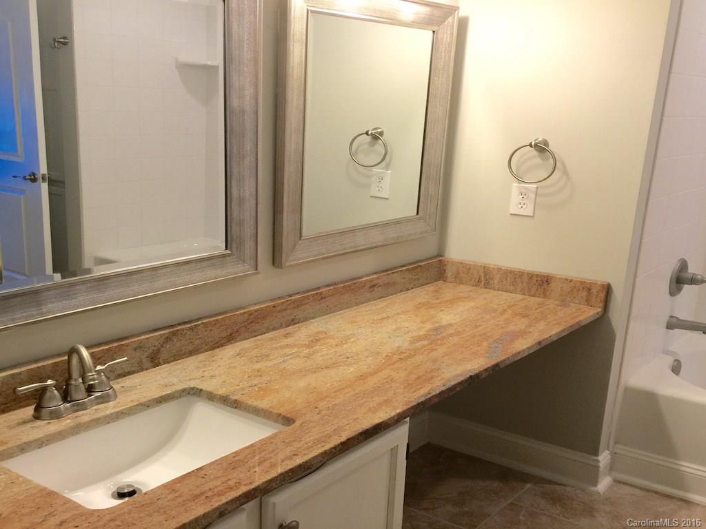 The Harbour At The Pointe - Residential